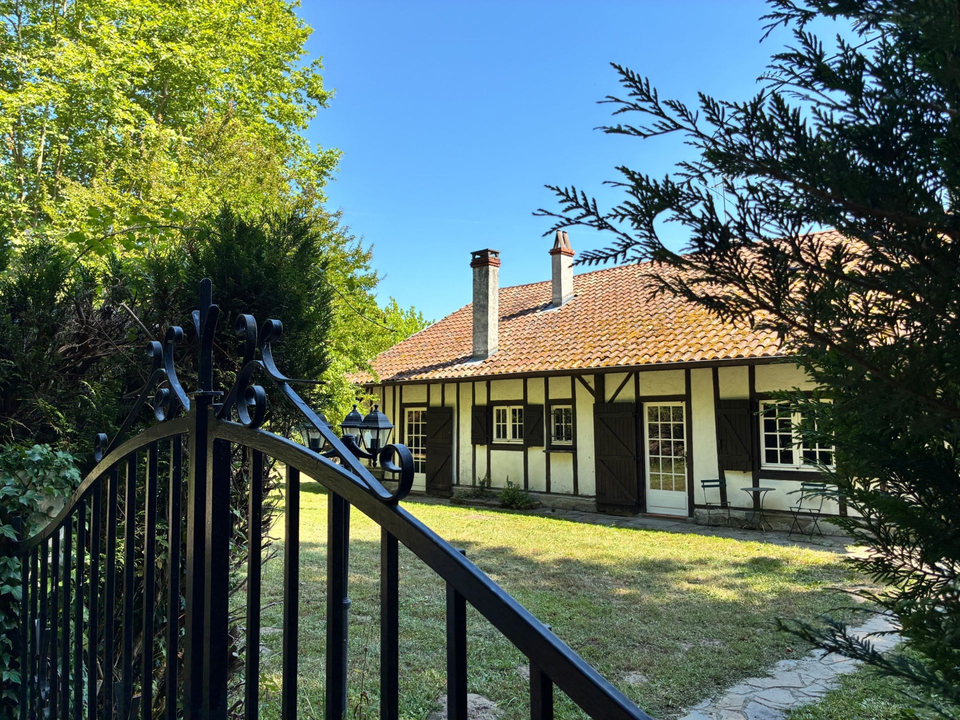 maison 8 pièces en vente sur SAUBION (40230)