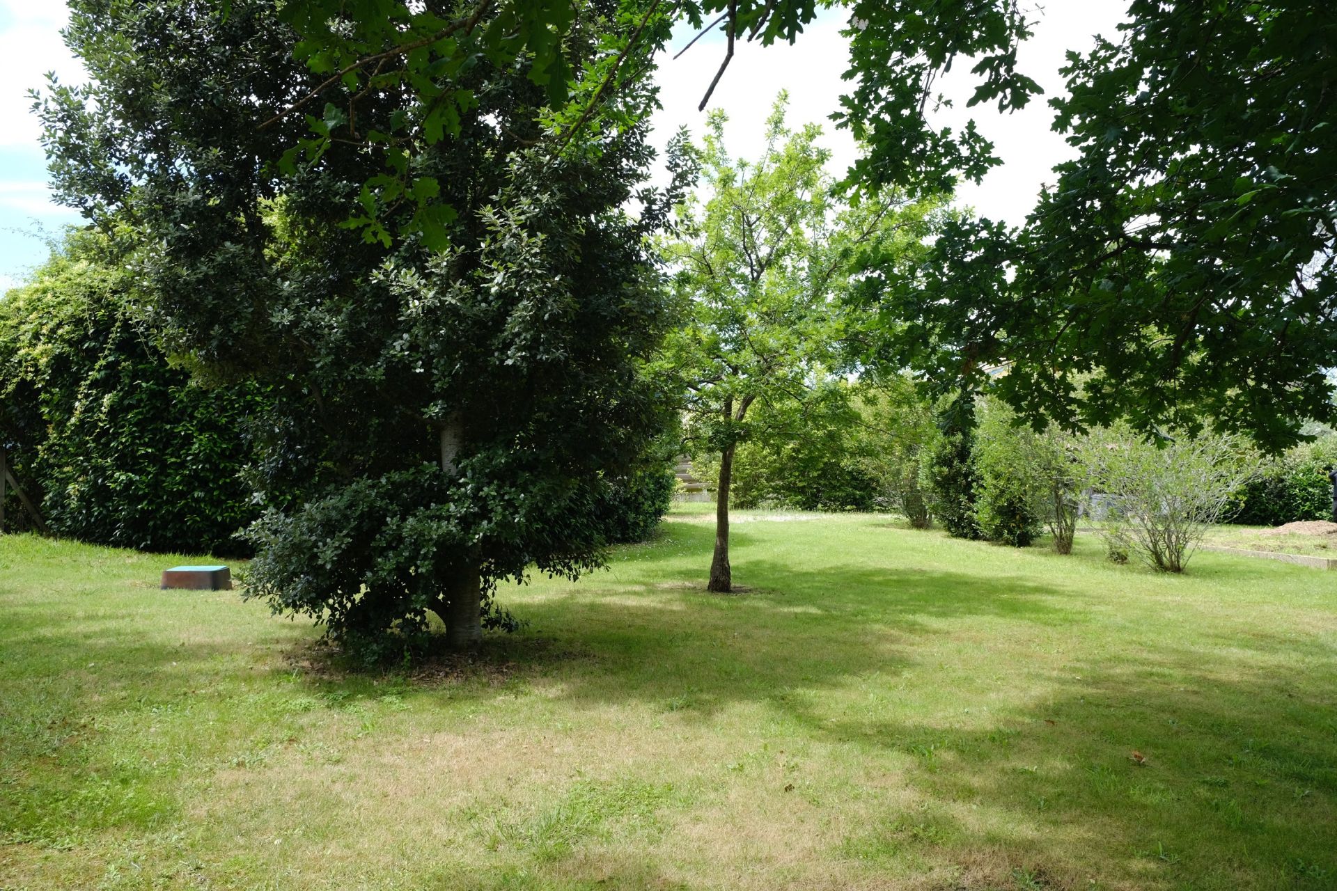 land for sale on ANGRESSE (40150)