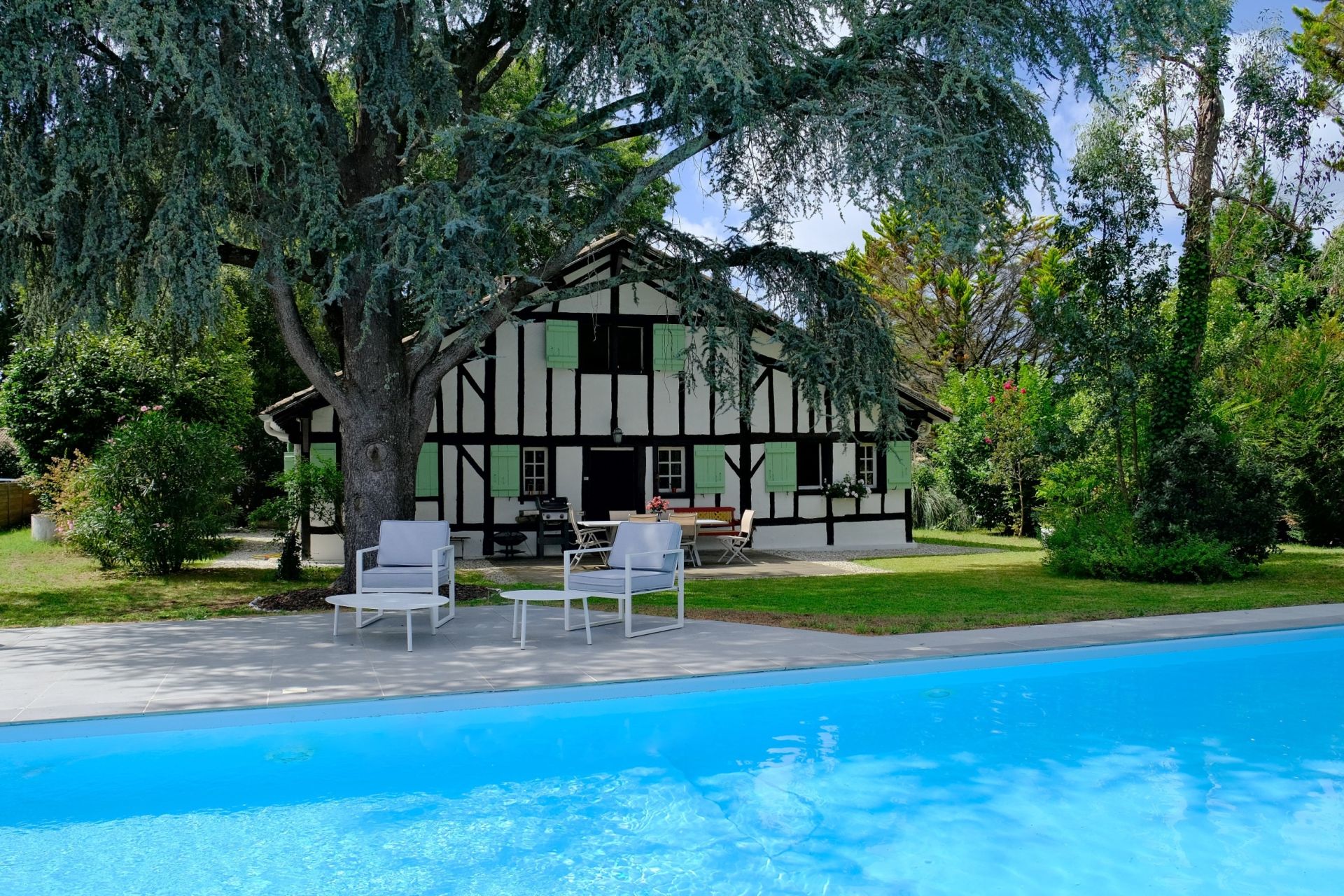 villa 10 rooms for sale on SEIGNOSSE (40510)