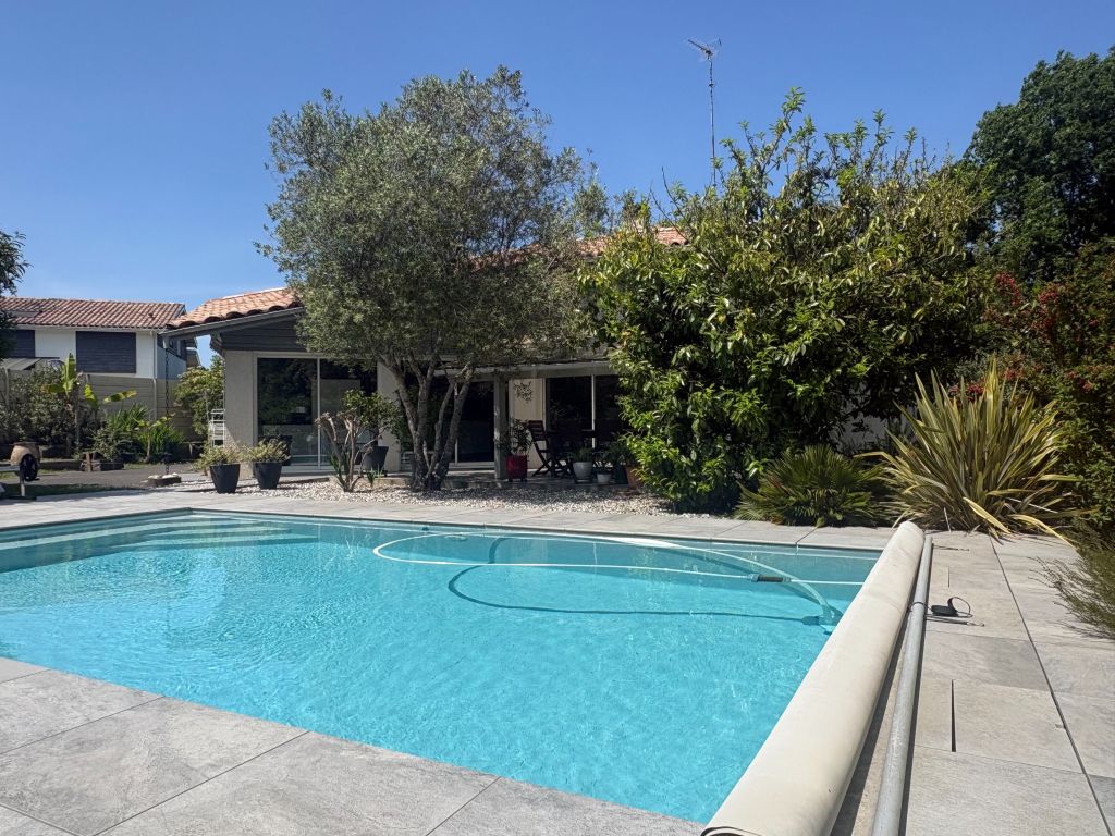 house 4 rooms for sale on ANGRESSE (40150)