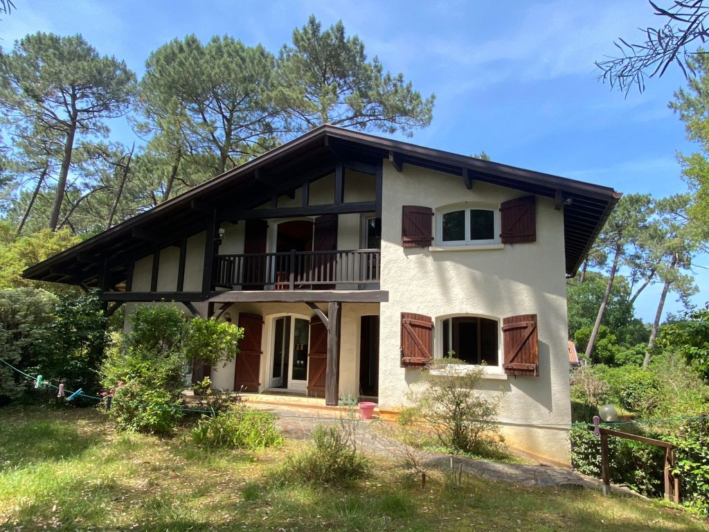 villa 6 rooms for sale on HOSSEGOR (40150)