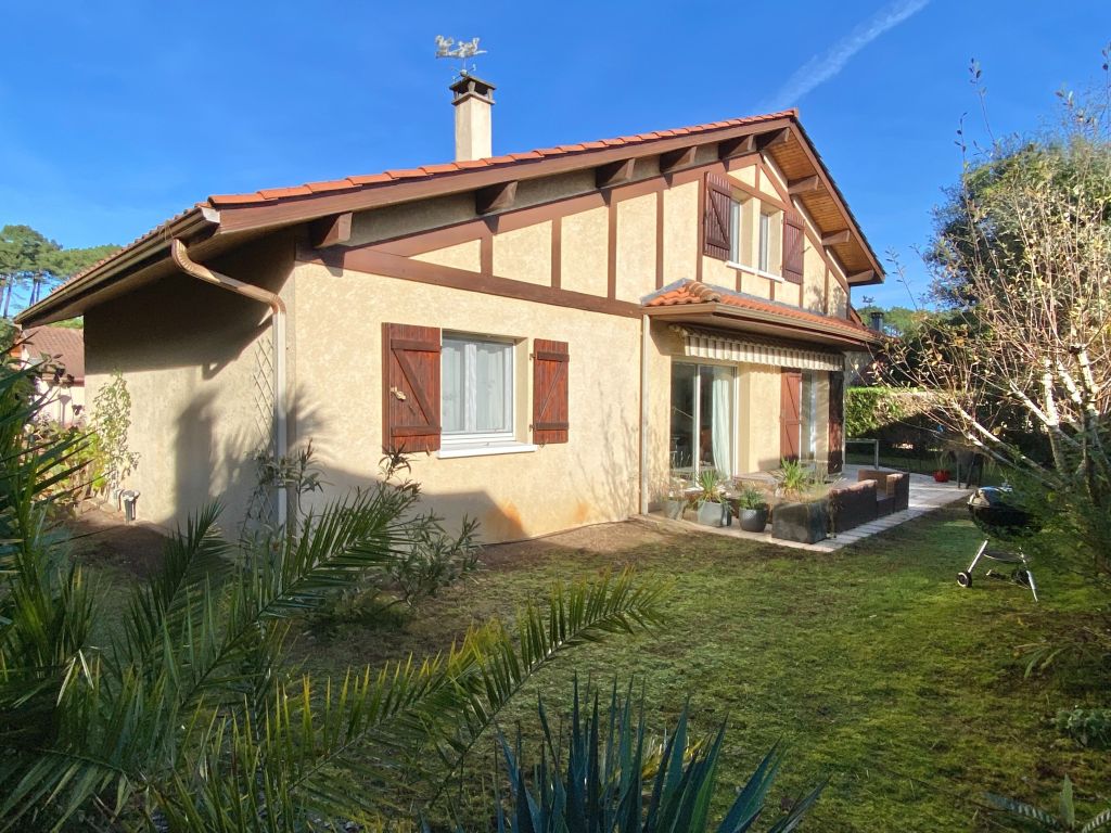 house 5 rooms for sale on CAPBRETON (40130)