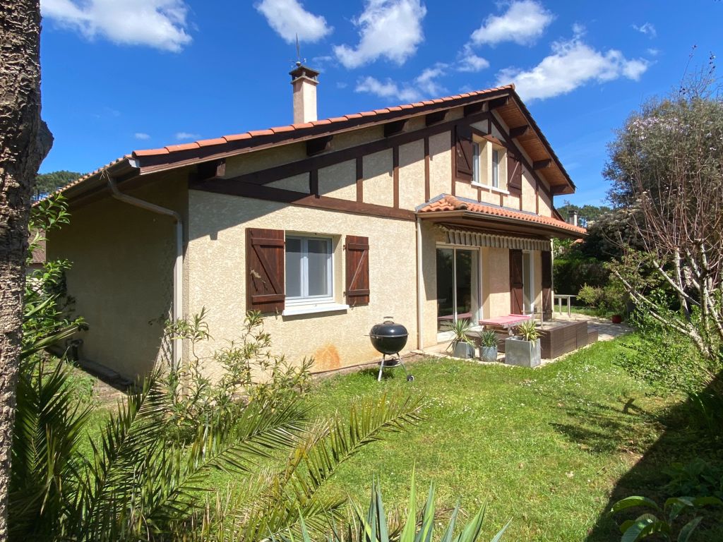 house 5 rooms for sale on CAPBRETON (40130)
