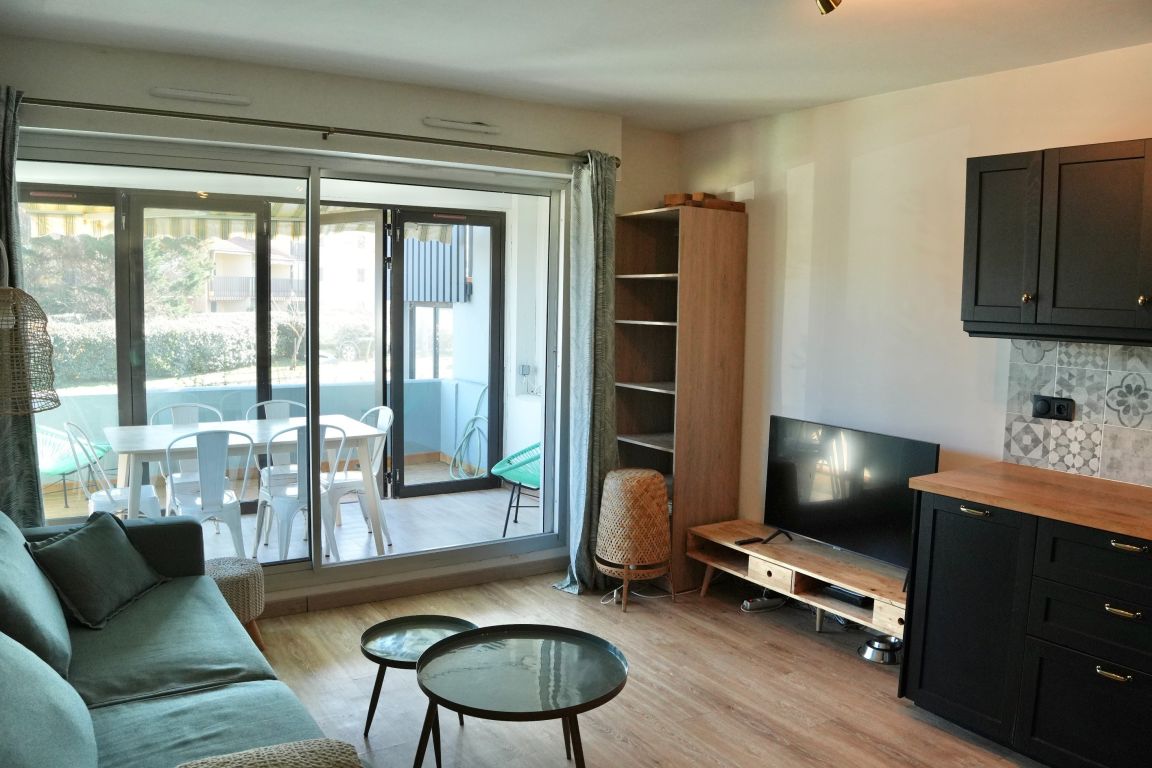 apartment 3 rooms for sale on CAPBRETON (40130)