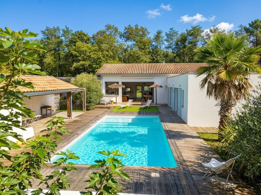 house 5 rooms for sale on MAGESCQ (40140)